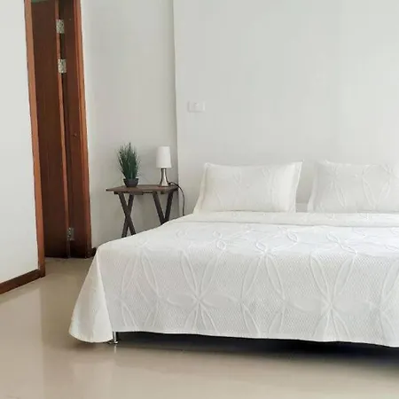 Estudio Placentero Con Agua Caliente Y Cerca A La Playa Apartamento
